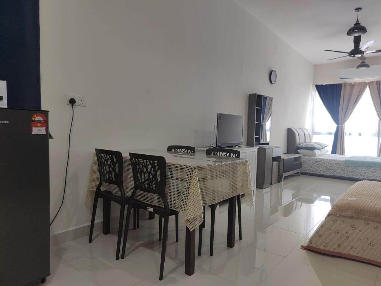 Studio Suite Homestay Klia Sepang Dış mekan fotoğraf